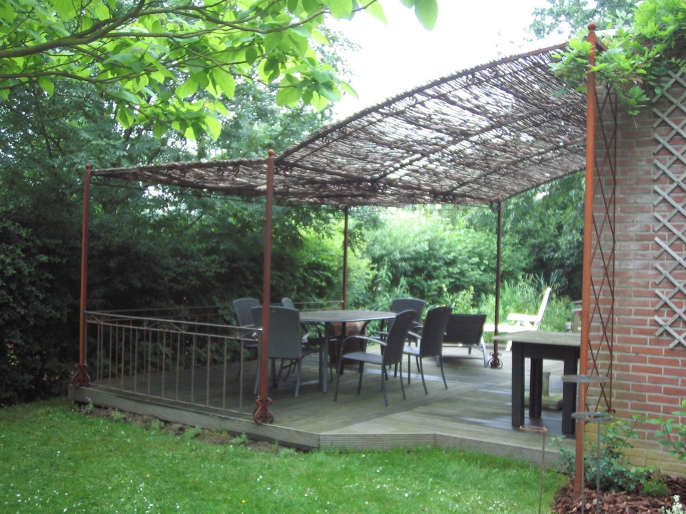 pergola et canisse